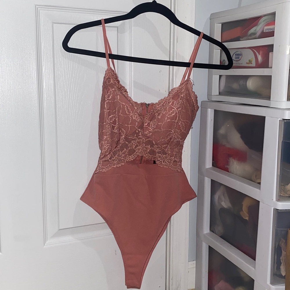 Pink bodysuit 🥰